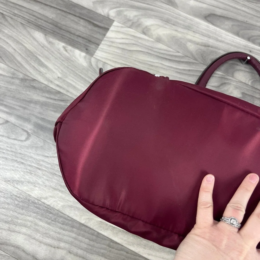 Aimee Kestenberg Duffle Tote Bag Womens‎ Red Double Handle Inner Pockets Travel